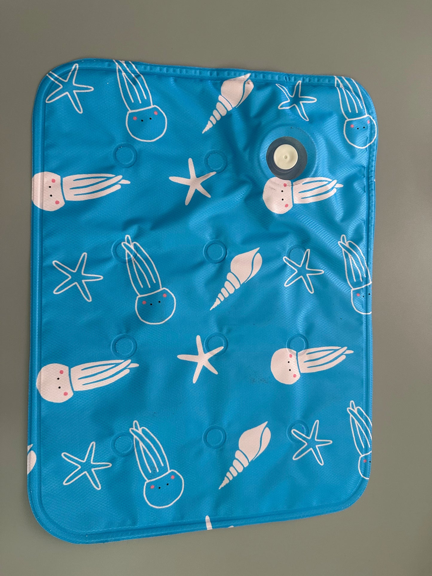 Self-Cooling Pet Mat